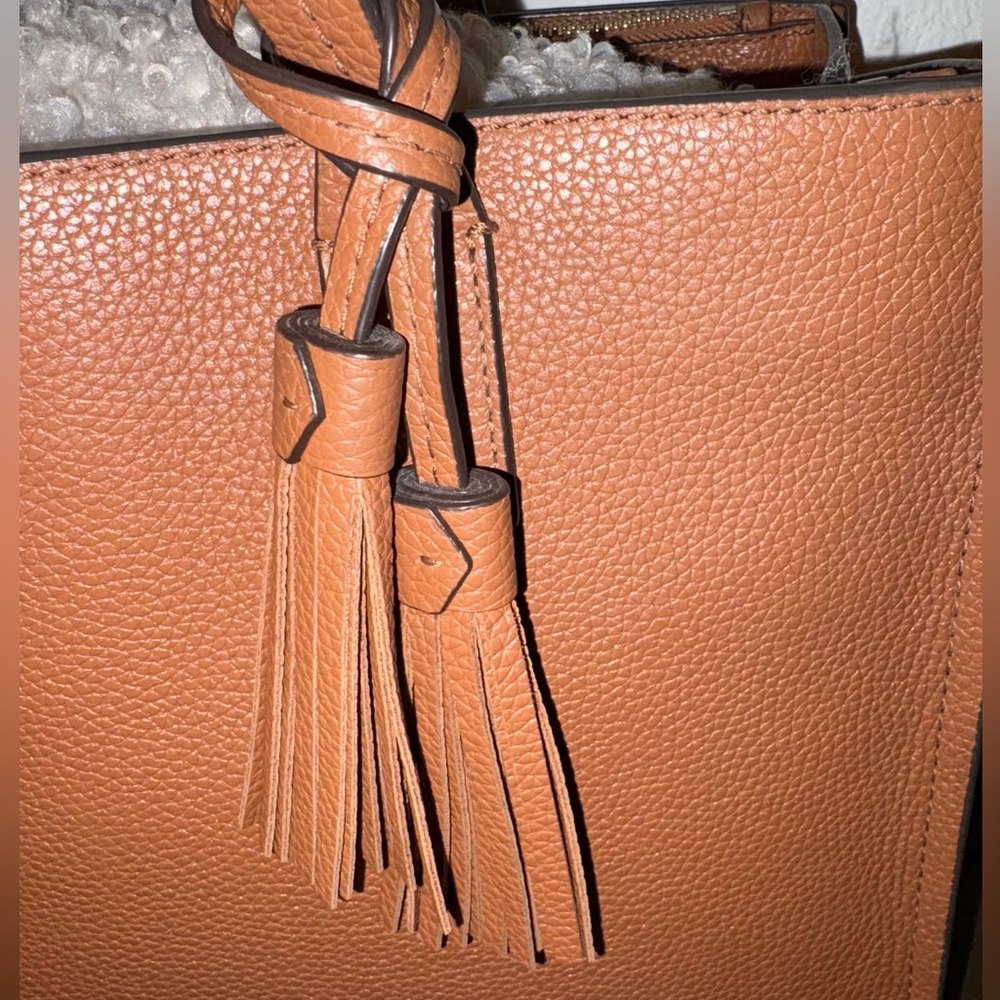 Tory Burch Brown Leather Tote with Tassel NWOT - Picture 4 of 16